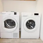 Apartman Plain-pied - 5 Couchages - Billard - Babyfoot - Terrasse - Jardin - Veranda - 4 & Canape Convertible - Netflix - Amazon Prime - Wifi - Stationnement Gratuit Devant - Centre - Gere Par Presta-zen'services Verdun-sur-Meuse