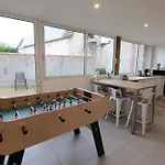 Plain-pied - 5 Couchages - Billard - Babyfoot - Terrasse - Jardin - Veranda - 4 & Canape Convertible - Netflix - Amazon Prime - Wifi - Stationnement Gratuit Devant - Centre - Gere Par Presta-zen'services Apartman *