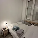 Apartman Plain-pied - 5 Couchages - Billard - Babyfoot - Terrasse - Jardin - Veranda - 4 & Canape Convertible - Netflix - Amazon Prime - Wifi - Stationnement Gratuit Devant - Centre - Gere Par Presta-zen'services Verdun-sur-Meuse