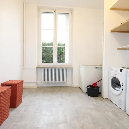 Plain-pied - 5 Couchages - Billard - Babyfoot - Terrasse - Jardin - Veranda - 4 & Canape Convertible - Netflix - Amazon Prime - Wifi - Stationnement Gratuit Devant - Centre - Gere Par Presta-zen'services *