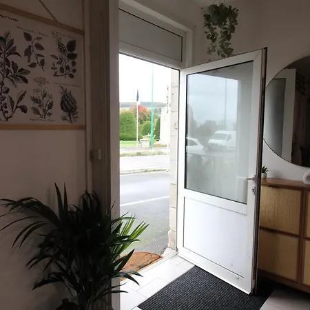 Plain-pied - 5 Couchages - Billard - Babyfoot - Terrasse - Jardin - Veranda - 4 & Canape Convertible - Netflix - Amazon Prime - Wifi - Stationnement Gratuit Devant - Centre - Gere Par Presta-zen'services Apartmán *