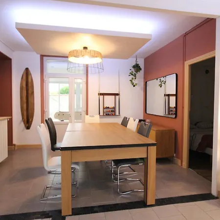 Plain-pied - 5 Couchages - Billard - Babyfoot - Terrasse - Jardin - Veranda - 4 & Canape Convertible - Netflix - Amazon Prime - Wifi - Stationnement Gratuit Devant - Centre - Gere Par Presta-zen'services