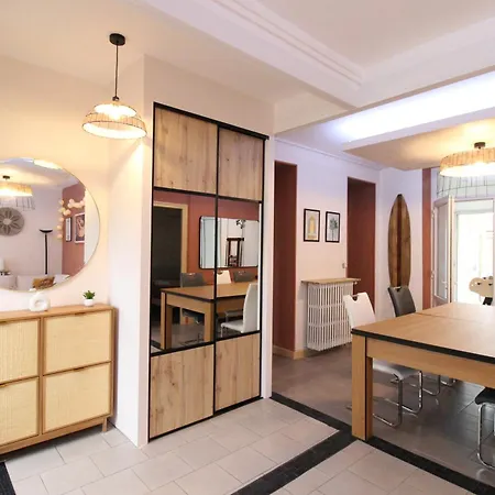 Apartment Plain-pied - 5 Couchages - Billard - Babyfoot - Terrasse - Jardin - Veranda - 4 & Canape Convertible - Netflix - Amazon Prime - Wifi - Stationnement Gratuit Devant - Centre - Gere Par Presta-zen'services *