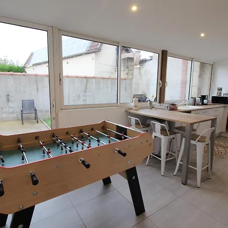 Plain-pied - 5 Couchages - Billard - Babyfoot - Terrasse - Jardin - Veranda - 4 & Canape Convertible - Netflix - Amazon Prime - Wifi - Stationnement Gratuit Devant - Centre - Gere Par Presta-zen'services Apartment *