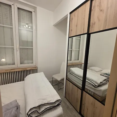 Plain-pied - 5 Couchages - Billard - Babyfoot - Terrasse - Jardin - Veranda - 4 & Canape Convertible - Netflix - Amazon Prime - Wifi - Stationnement Gratuit Devant - Centre - Gere Par Presta-zen'services *